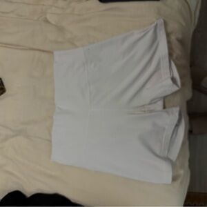 Aritzia  White High-Waist Active Shorts